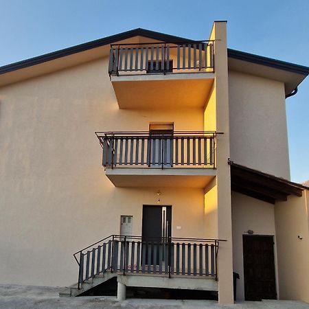 Apartma-Sobe Lejla Віпава Екстер'єр фото