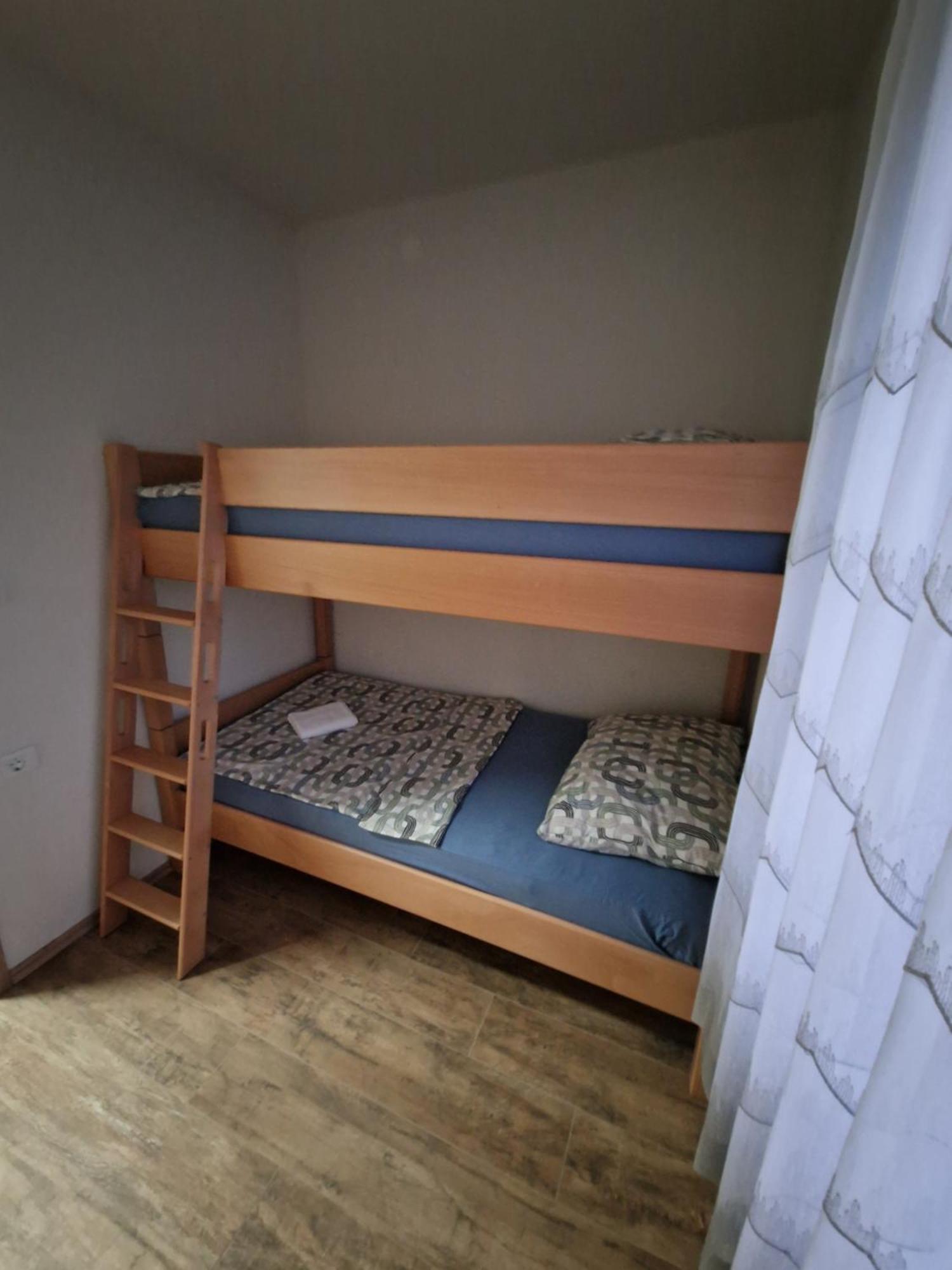 Apartma-Sobe Lejla Віпава Екстер'єр фото