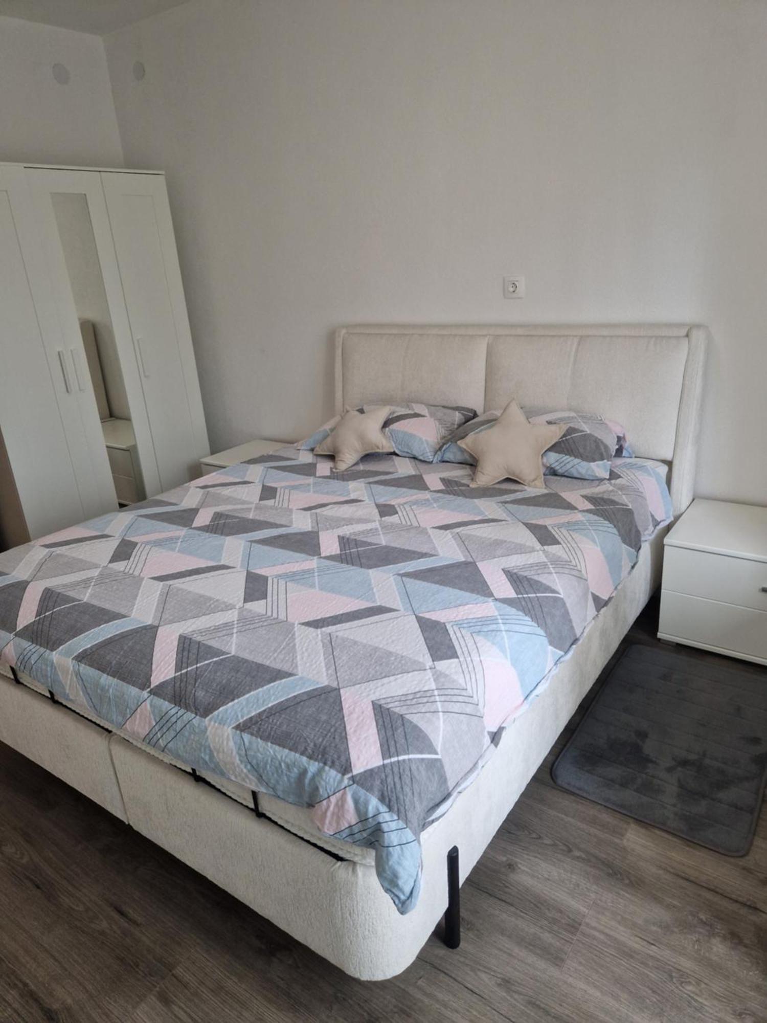 Apartma-Sobe Lejla Віпава Екстер'єр фото