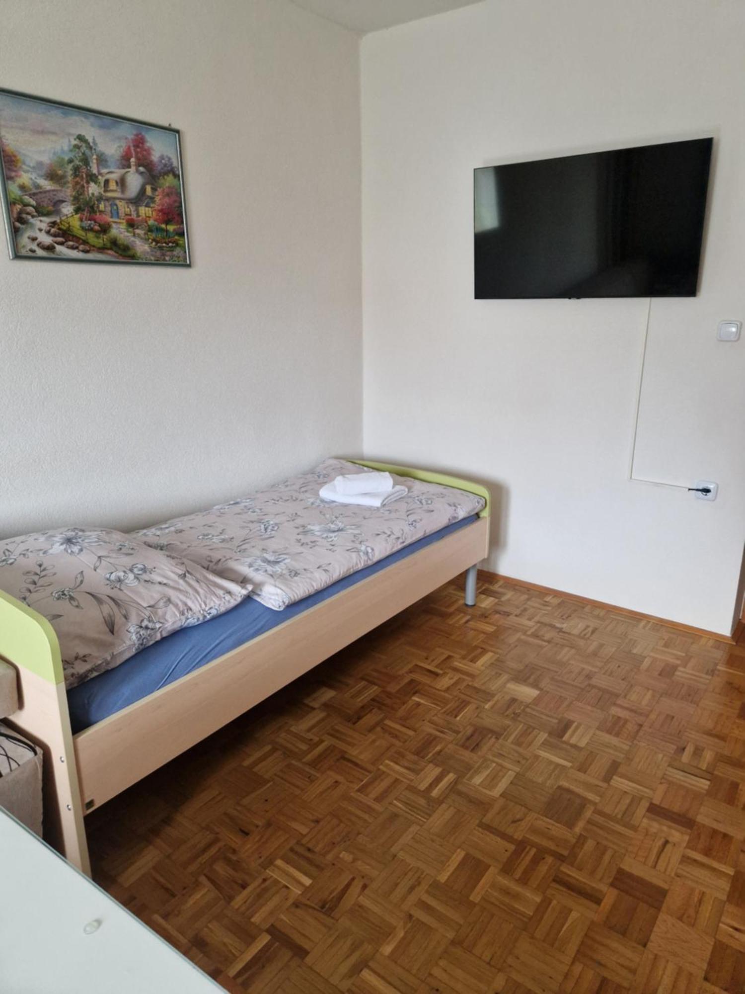 Apartma-Sobe Lejla Віпава Екстер'єр фото